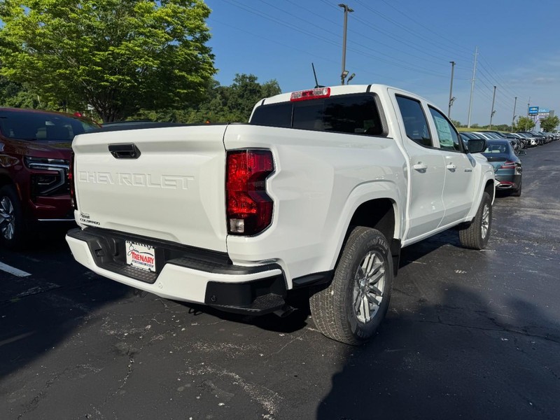 Chevrolet Colorado Vehicle Image 03