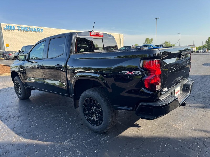 Chevrolet Colorado Vehicle Image 05