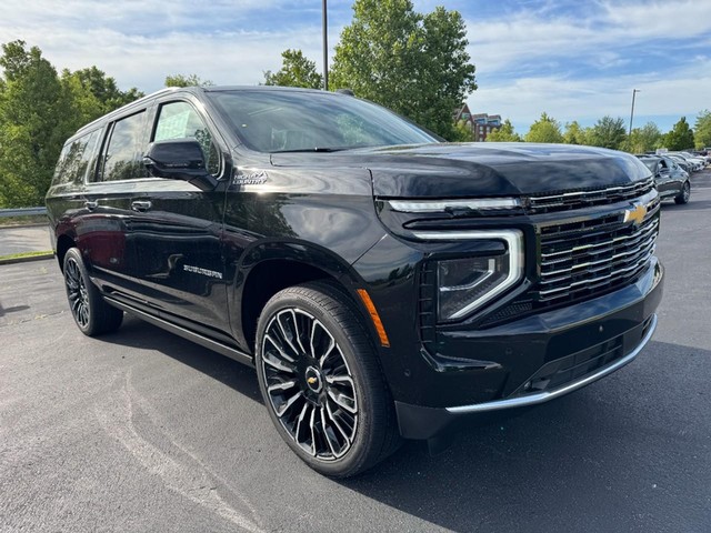 2026 Chevrolet Suburban High Country - Photo 1