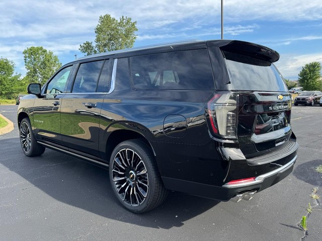 2026 Chevrolet Suburban High Country - Photo 4
