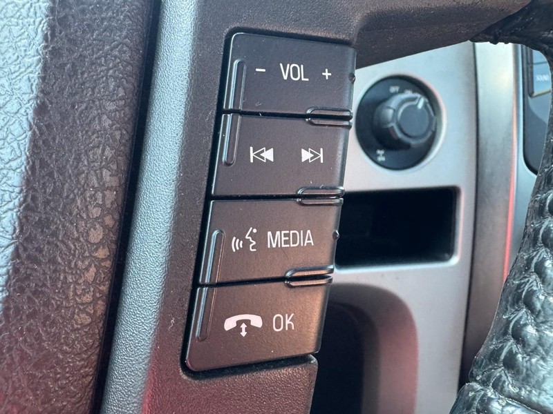 Ford F-150 Vehicle Image 15