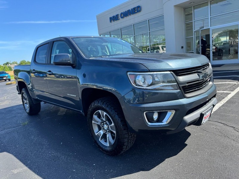 Chevrolet Colorado Vehicle Full-screen Gallery Image 02