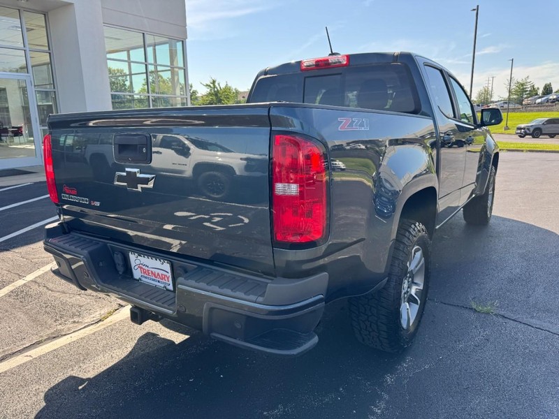 Chevrolet Colorado Vehicle Full-screen Gallery Image 03