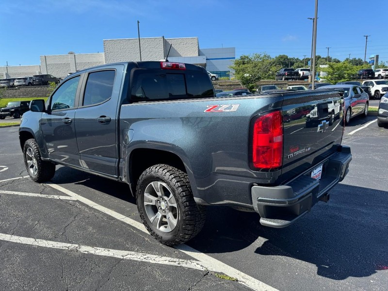 Chevrolet Colorado Vehicle Full-screen Gallery Image 05