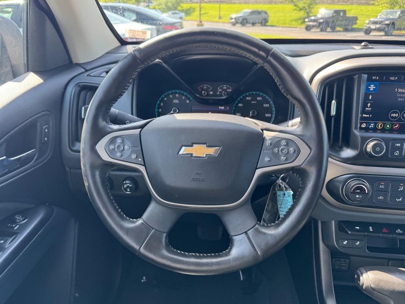 Chevrolet Colorado Vehicle Full-screen Gallery Image 12