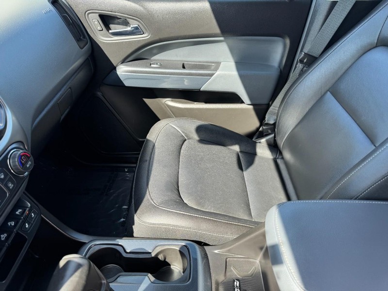 Chevrolet Colorado Vehicle Full-screen Gallery Image 13