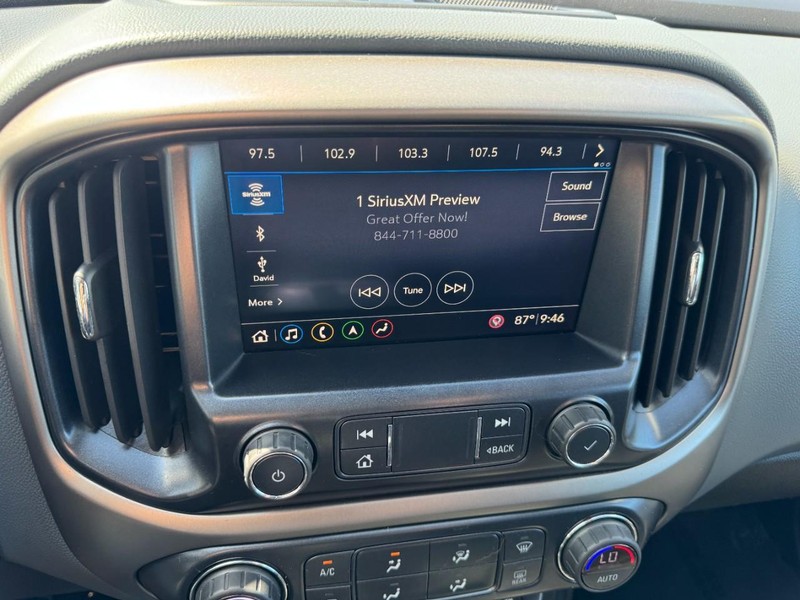 Chevrolet Colorado Vehicle Full-screen Gallery Image 20