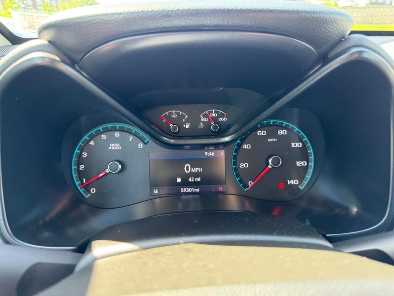 Chevrolet Colorado Vehicle Full-screen Gallery Image 22