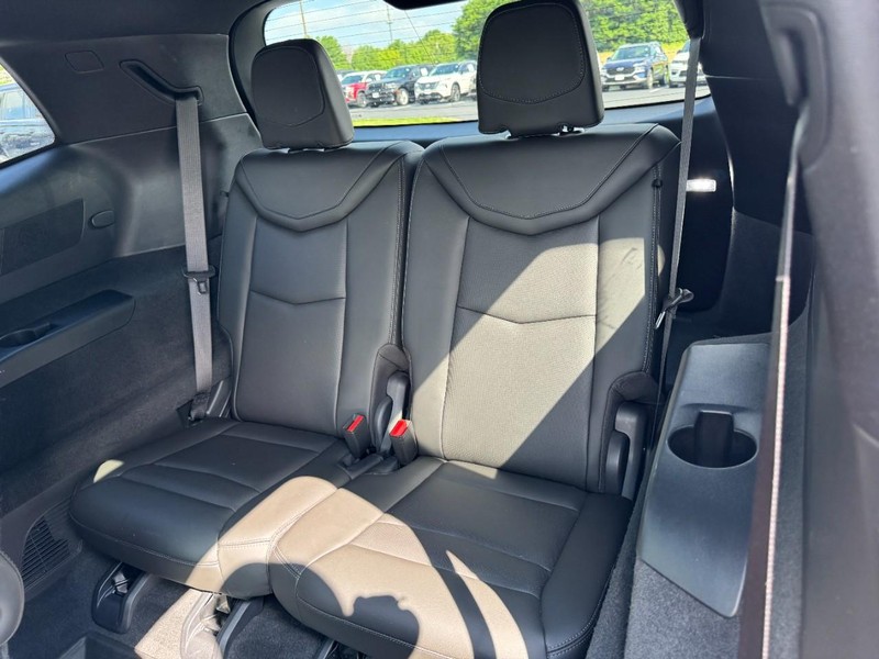 Cadillac XT6 Vehicle Image 12