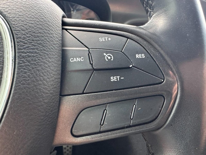 Dodge Charger Vehicle Image 17