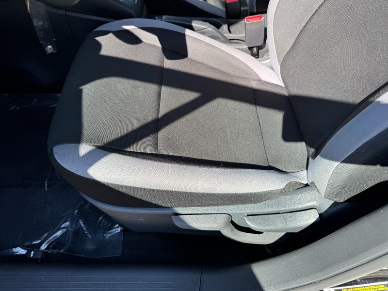 Nissan Versa Vehicle Image 14