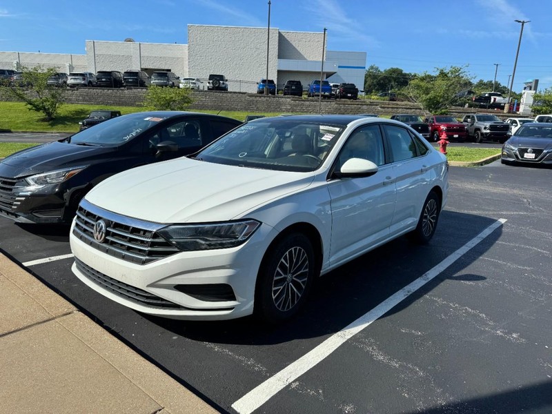 Volkswagen Jetta Vehicle Image 03