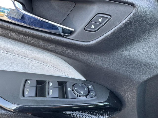 2026 Chevrolet Trax LT - Photo 9