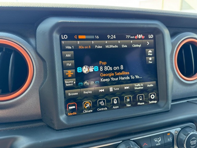 Jeep Gladiator Vehicle Image 19