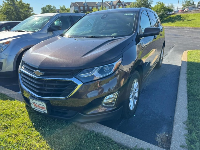 Chevrolet Equinox Vehicle Image 02