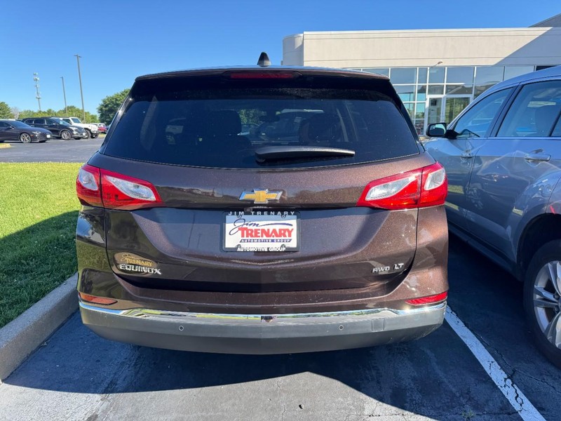 Chevrolet Equinox Vehicle Image 05