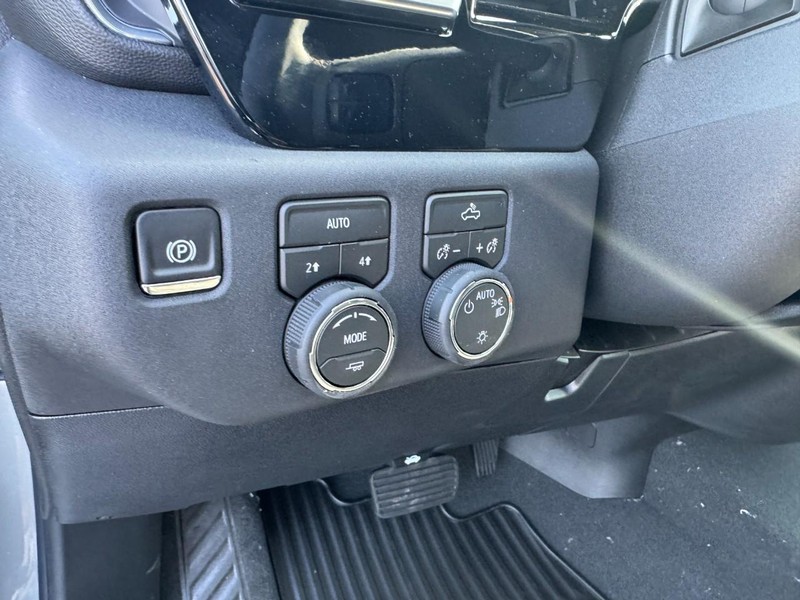 Chevrolet Silverado 1500 Vehicle Image 13