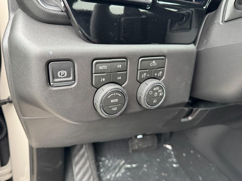 Chevrolet Silverado 1500 Vehicle Image 13