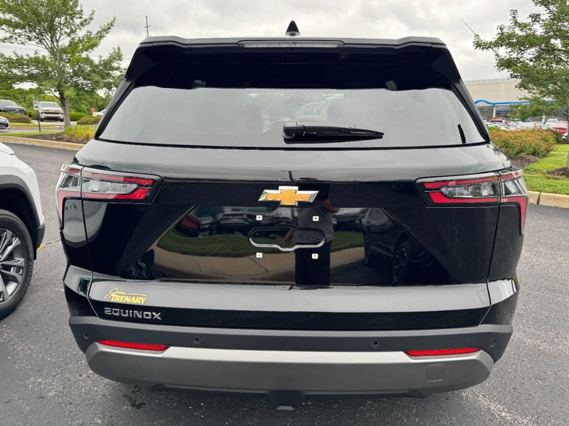 Chevrolet Equinox Vehicle Image 04
