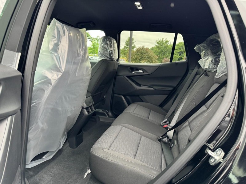 Chevrolet Equinox Vehicle Image 07