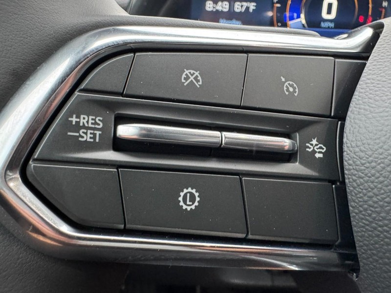 Chevrolet Equinox Vehicle Image 11
