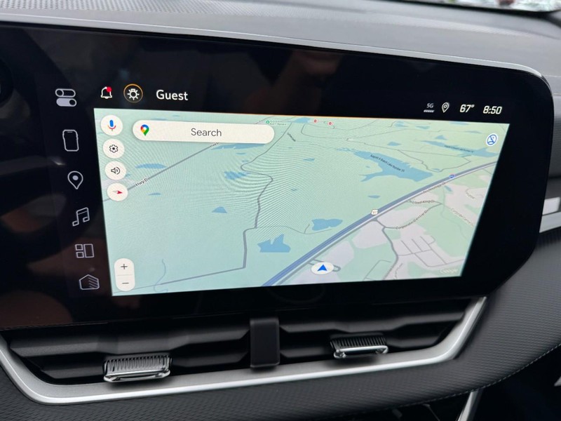 Chevrolet Equinox Vehicle Image 15