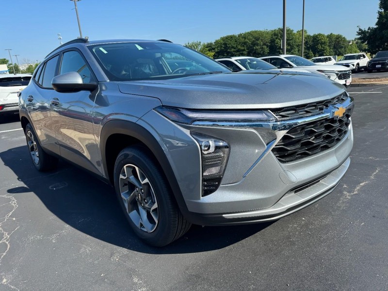 Chevrolet Trax Vehicle Image 02