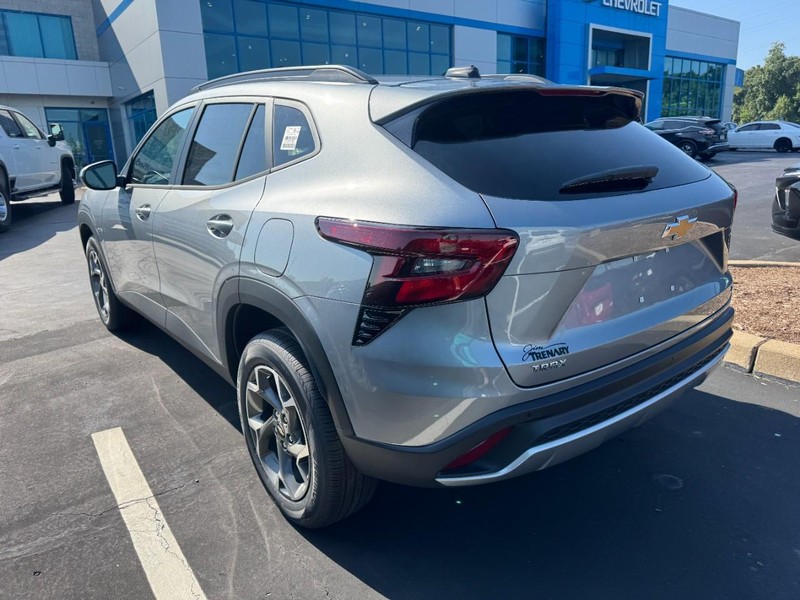 Chevrolet Trax Vehicle Image 05