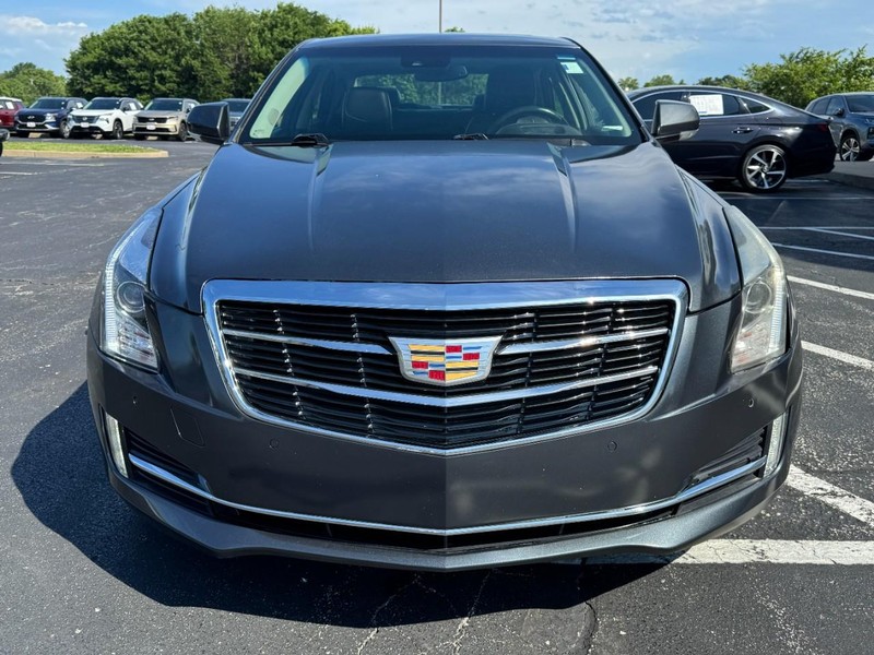Cadillac ATS Sedan Vehicle Full-screen Gallery Image 09