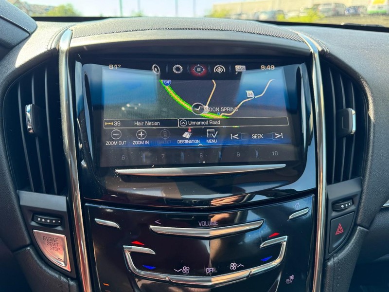 Cadillac ATS Sedan Vehicle Full-screen Gallery Image 21