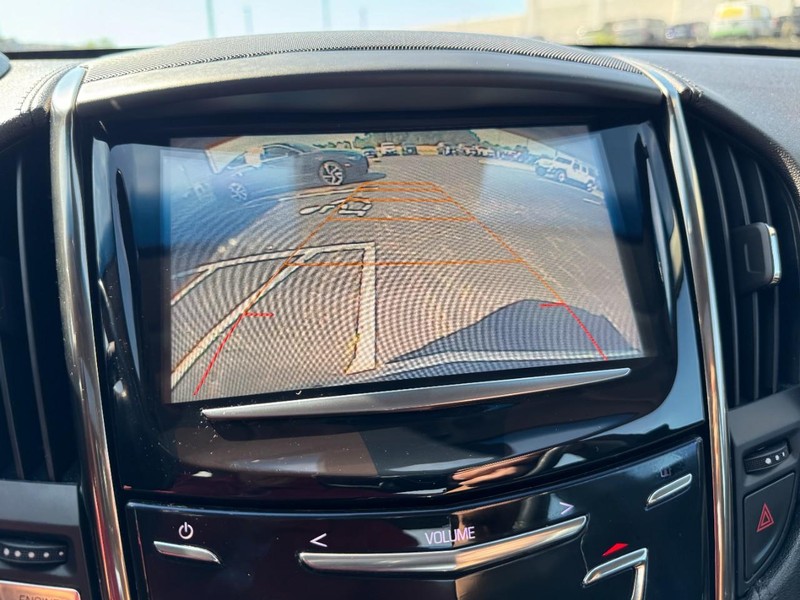 Cadillac ATS Sedan Vehicle Full-screen Gallery Image 22