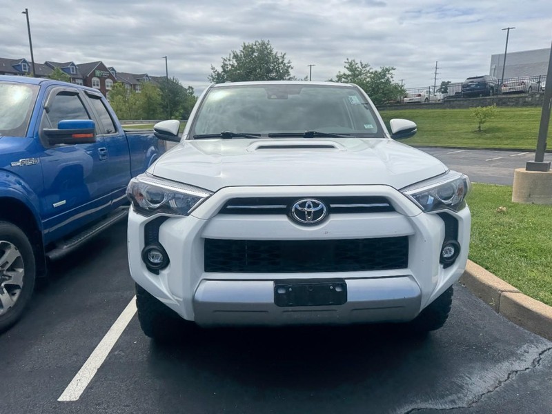 Toyota 4Runner Vehicle Image 04