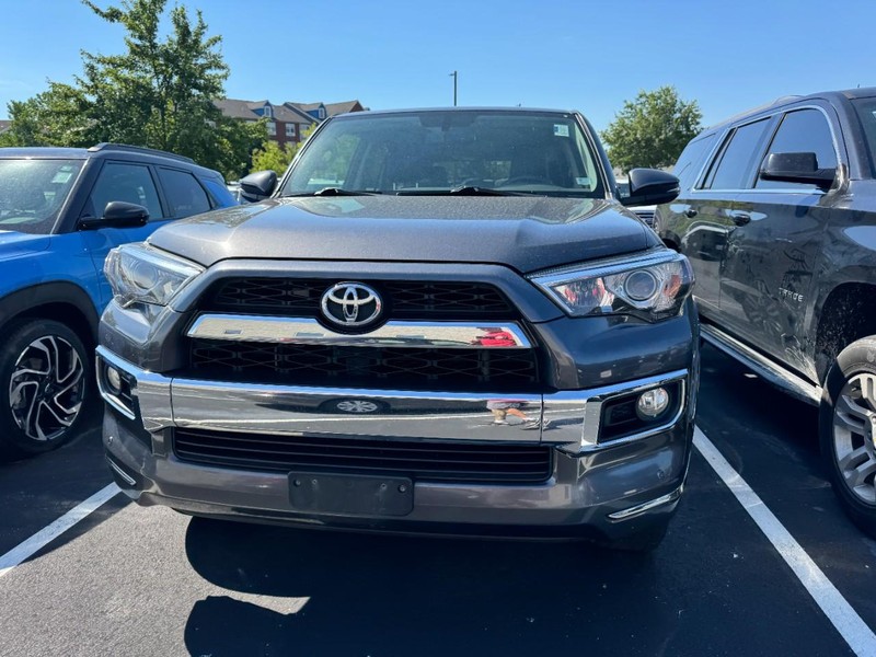 Toyota 4Runner Vehicle Image 02