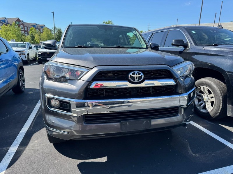 Toyota 4Runner Vehicle Image 03