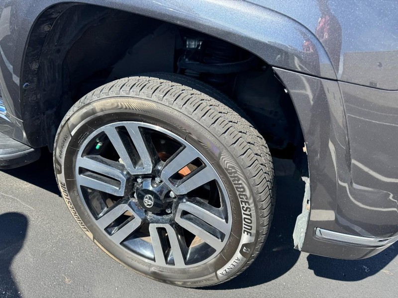 Toyota 4Runner Vehicle Image 05