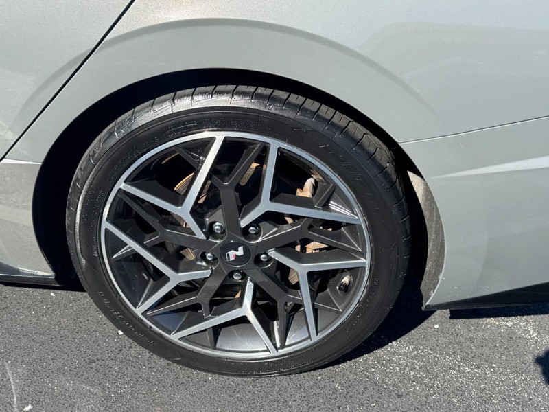 Hyundai Sonata Vehicle Image 07