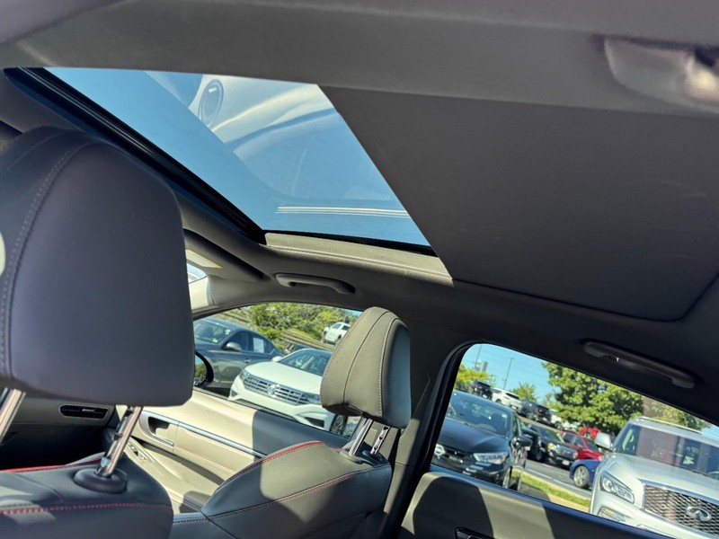 Hyundai Sonata Vehicle Image 10