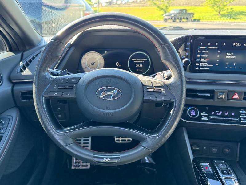 Hyundai Sonata Vehicle Image 12