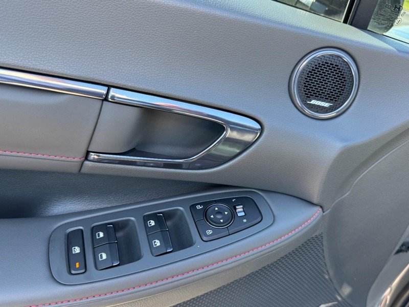 Hyundai Sonata Vehicle Image 15