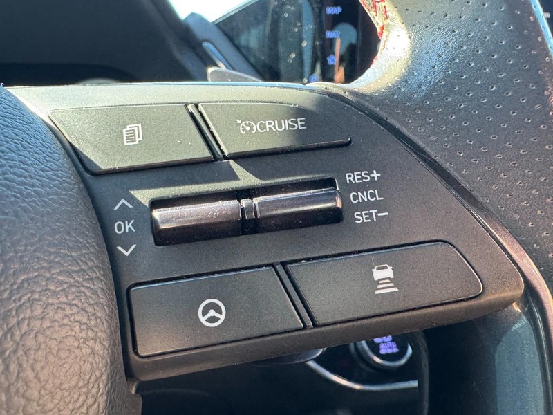Hyundai Sonata Vehicle Image 17