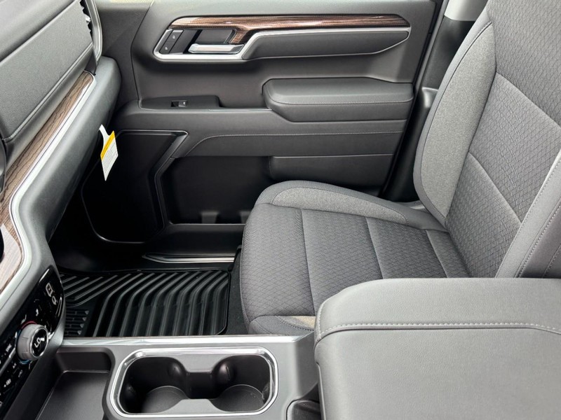 Chevrolet Silverado 1500 Vehicle Image 10