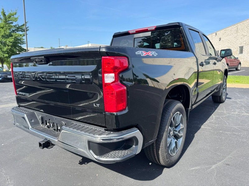 Chevrolet Silverado 1500 Vehicle Image 04