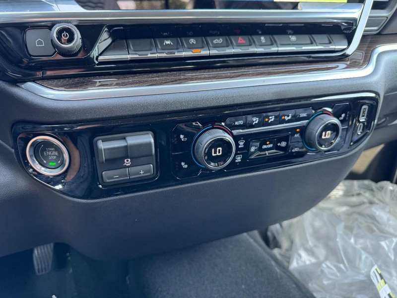 Chevrolet Silverado 1500 Vehicle Image 15