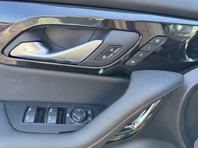 Chevrolet Blazer Vehicle Image 09