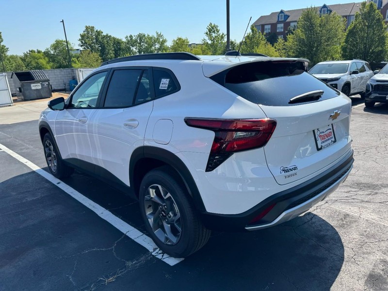 Chevrolet Trax Vehicle Image 05