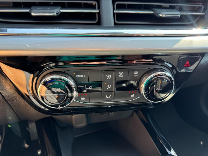 Chevrolet Trax Vehicle Image 13