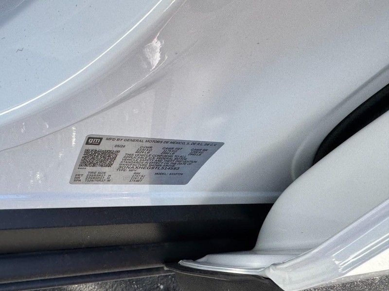 Chevrolet Equinox Vehicle Image 16