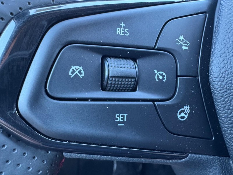 Chevrolet Trax Vehicle Image 12