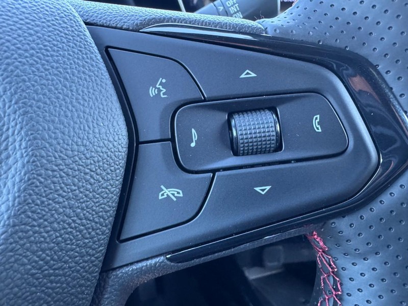Chevrolet Trax Vehicle Image 13