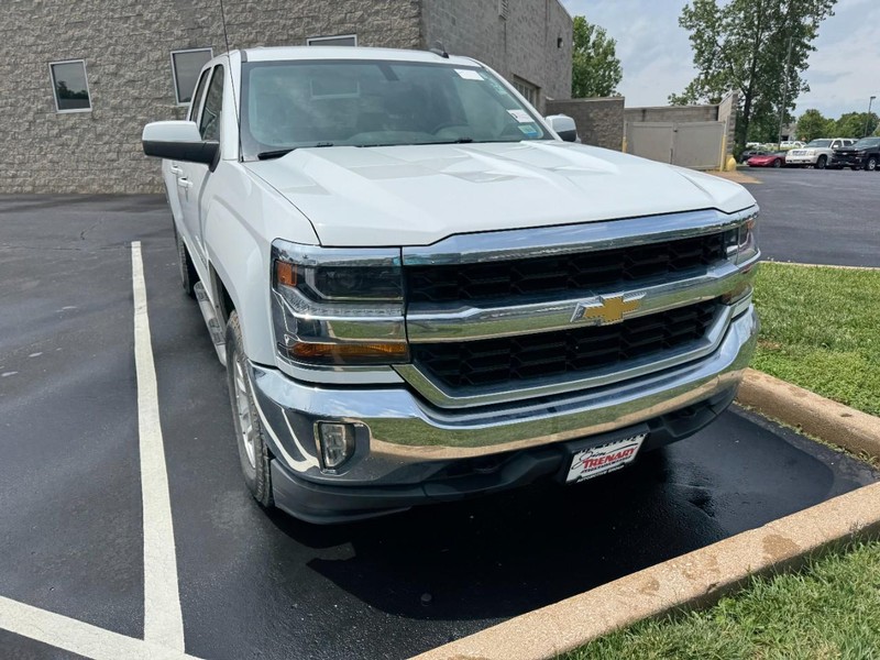 Chevrolet Silverado 1500 Vehicle Image 04